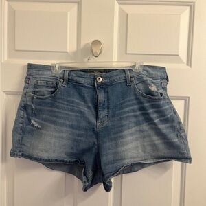 Torrid Jean Denim Shorts Size 16